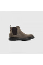 Chelsea boot