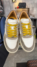 Sneakers mix mud