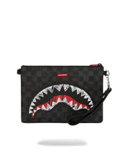 SCRIBBLE SHARK CROSSOVER CLUTCH 910B8229NSZ