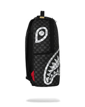 BLACK AND WHITE DRIP CHECK SHARK BACKPACK 910B8553NSZ