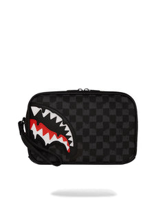 DRIPPING SHARKS IN PARIS
TOILETRY BRICK 910B7968NSZ