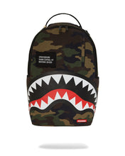 SHARK CENTRAL CAMO DLXS
BACKPACK 910B7163NSZ