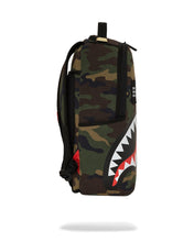 SHARK CENTRAL CAMO DLXS
BACKPACK 910B7163NSZ