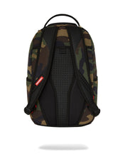 SHARK CENTRAL CAMO DLXS
BACKPACK 910B7163NSZ