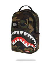 SHARK CENTRAL CAMO DLXS
BACKPACK 910B7163NSZ