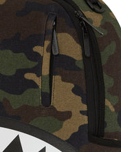 SHARK CENTRAL CAMO DLXS
BACKPACK 910B7163NSZ