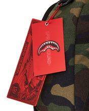SHARK CENTRAL CAMO DLXS
BACKPACK 910B7163NSZ